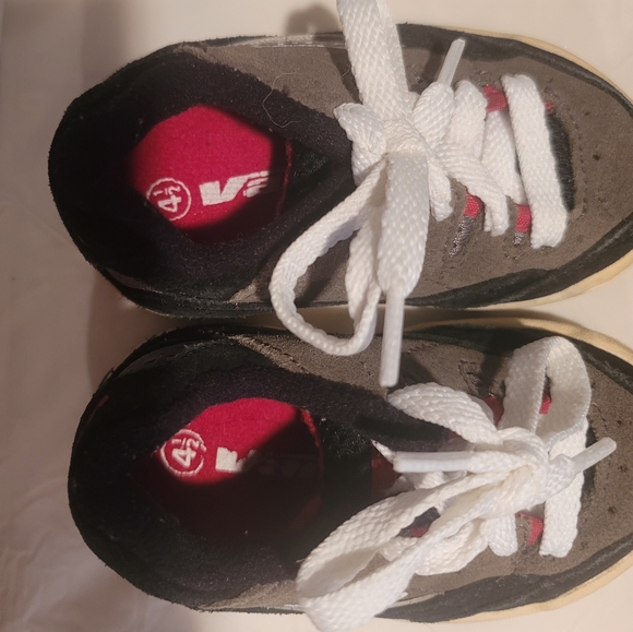 Vans Toddler Sneaker Size 4.5 - Picture 2 of 5